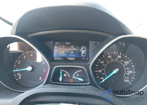 2017 Ford Escape Titanium z USA, uszkodzony, nr VIN 1FMCU0J98HUD49390